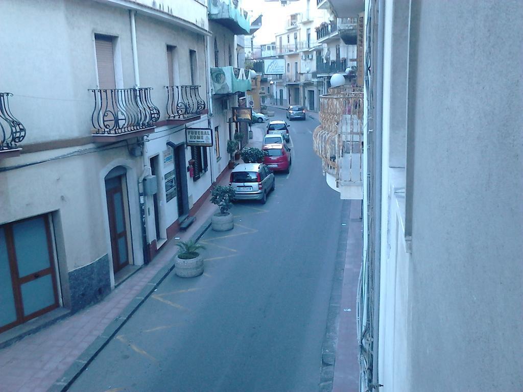 Il Porticciolo Apartment Giardini Naxos Quarto foto